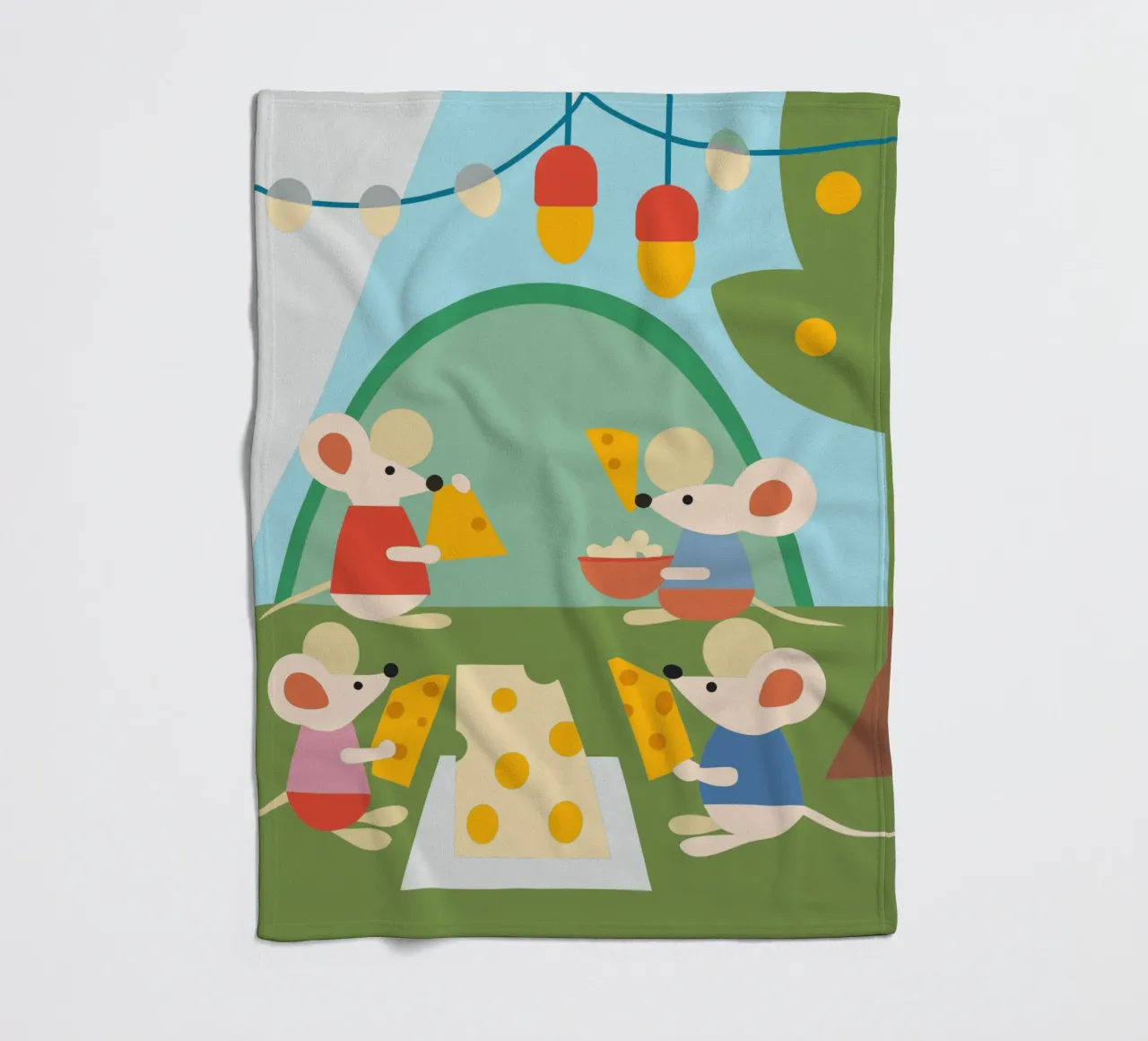 Mouse Eats Cheese Fleecedecke von CUTE ANIMALS