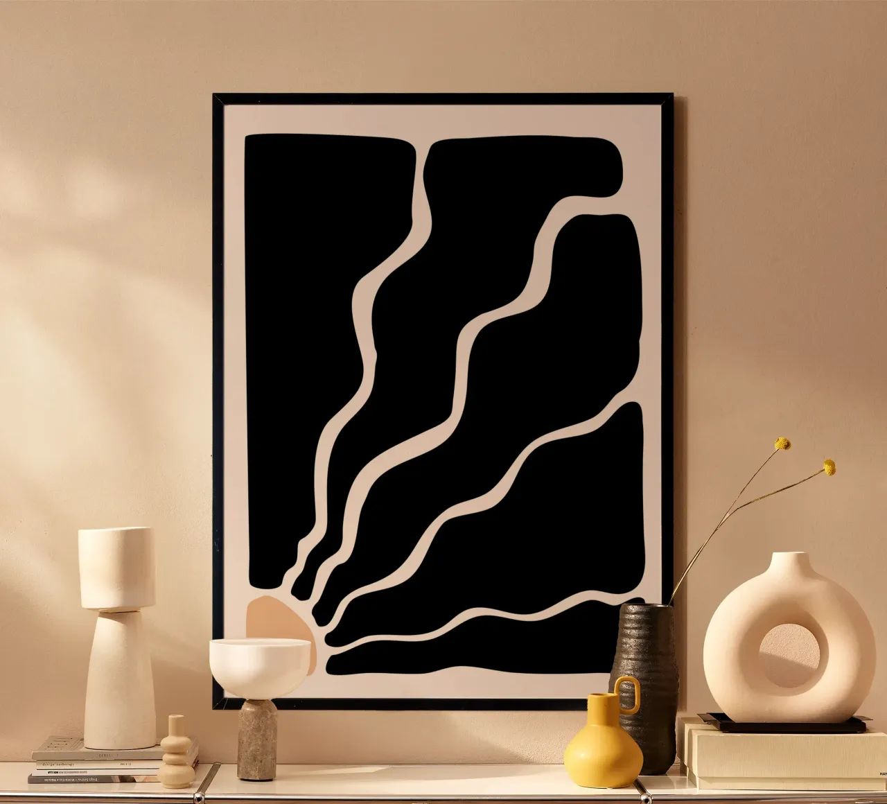 Flusso monocromatico astratto - Stampa di onde organiche in grassetto poster con telaio in alluminio da NorwesClub