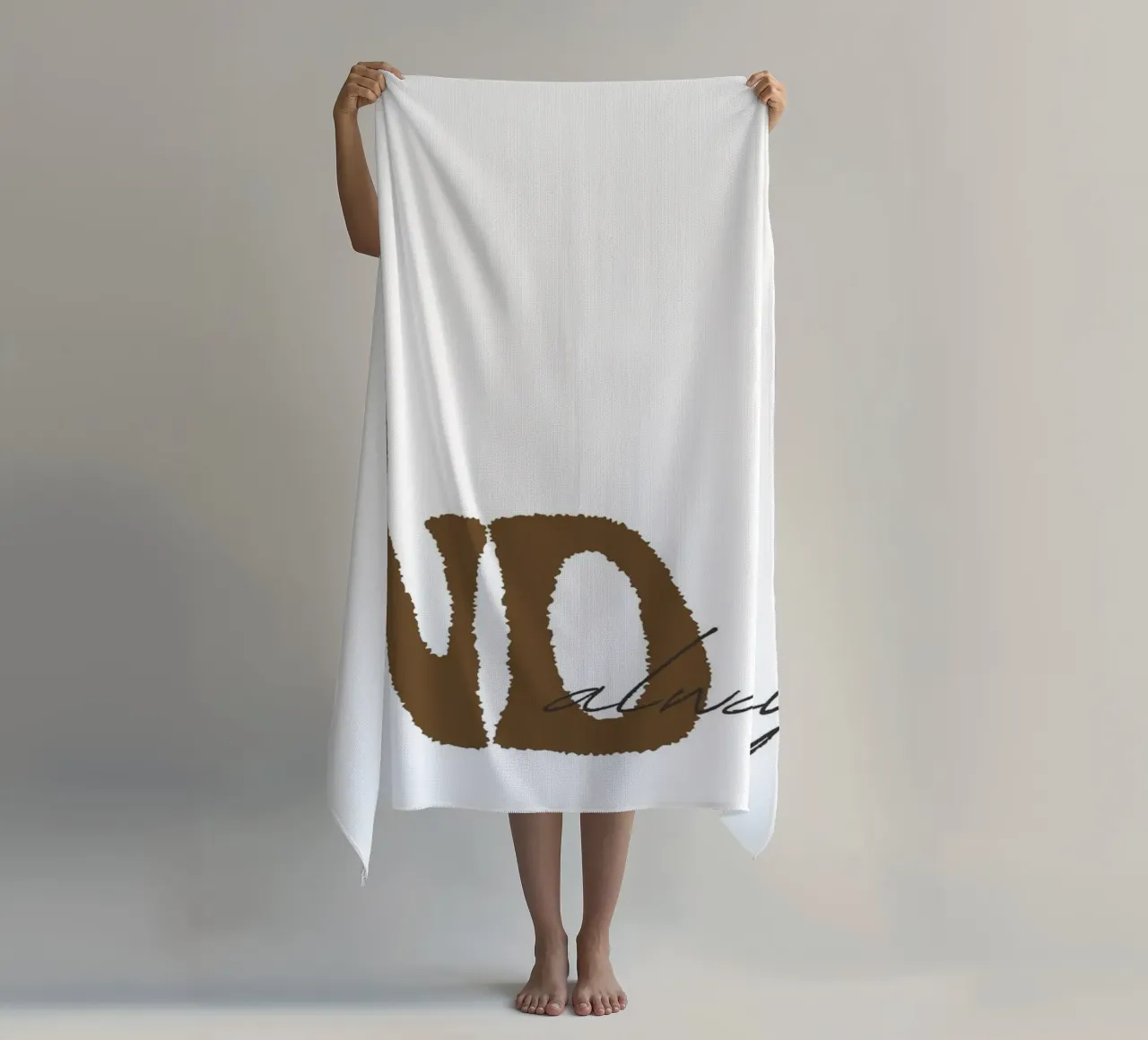 "Poster tipografico d'ispirazione "Sii gentile sempre telo mare da NorwesClub