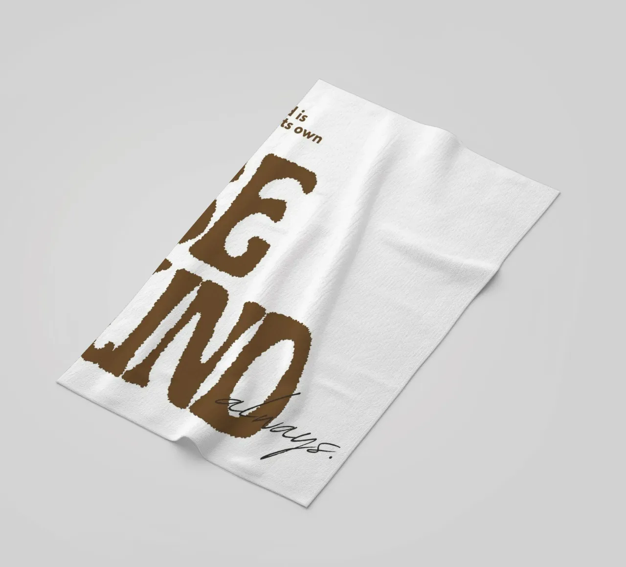 "Poster tipografico d'ispirazione "Sii gentile sempre telo mare da NorwesClub