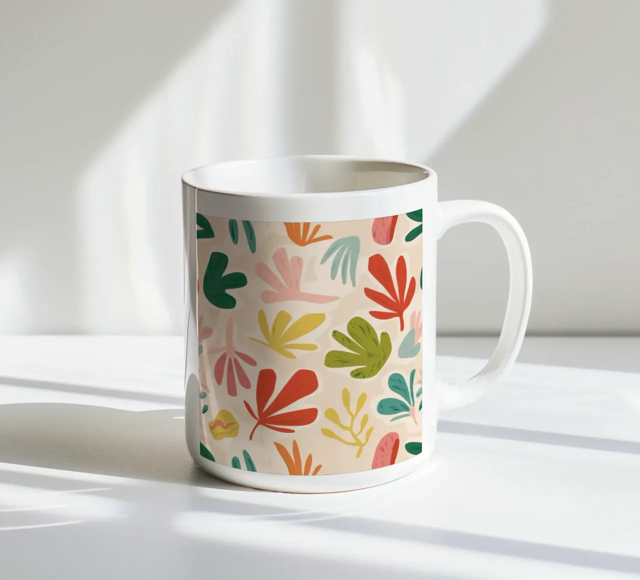 Motivo a foglie giocose tazza in ceramica da Flock Reverie