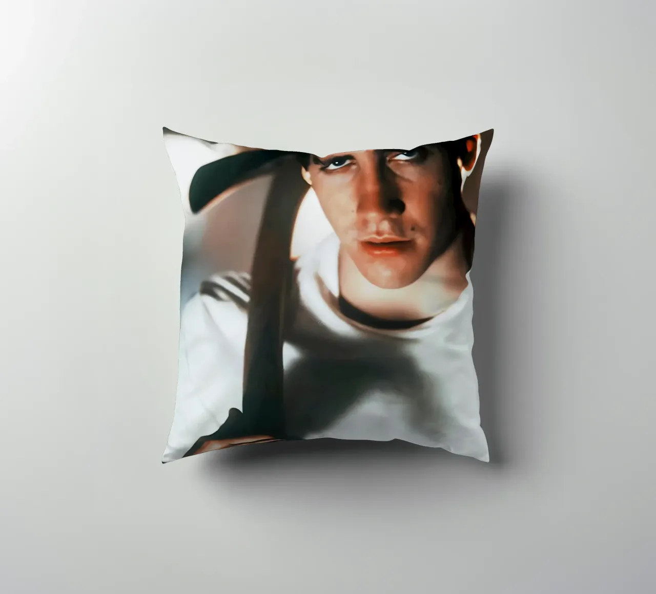 young man coussin de Low poly art
