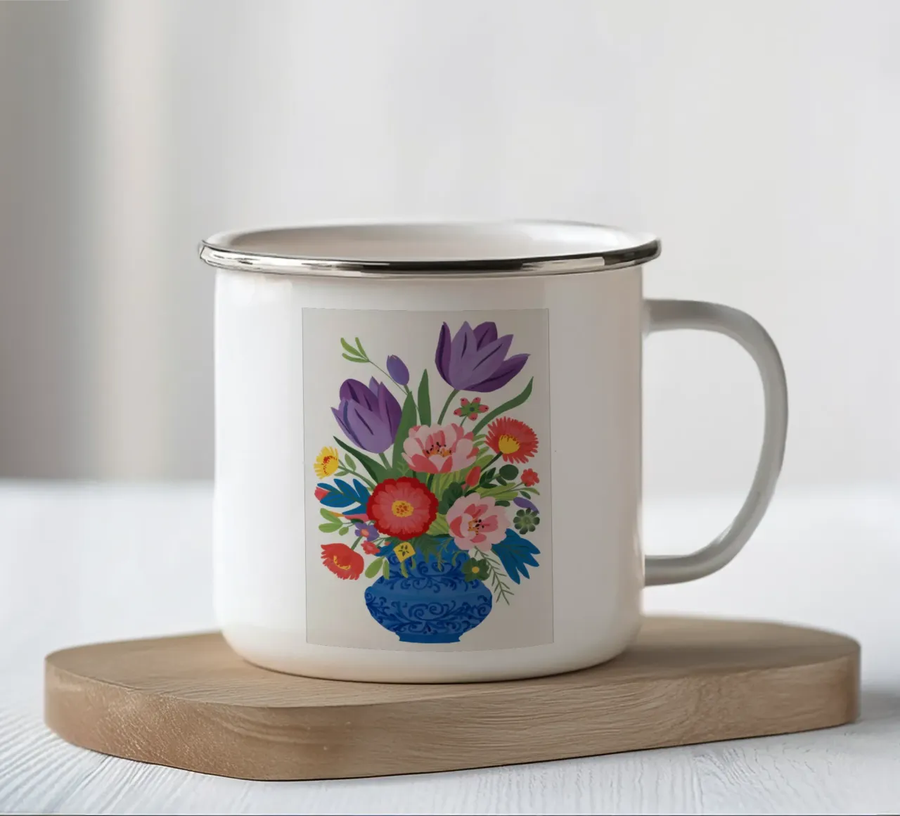Bouquet di tulipani vibranti tazza in smalto da Flock Reverie