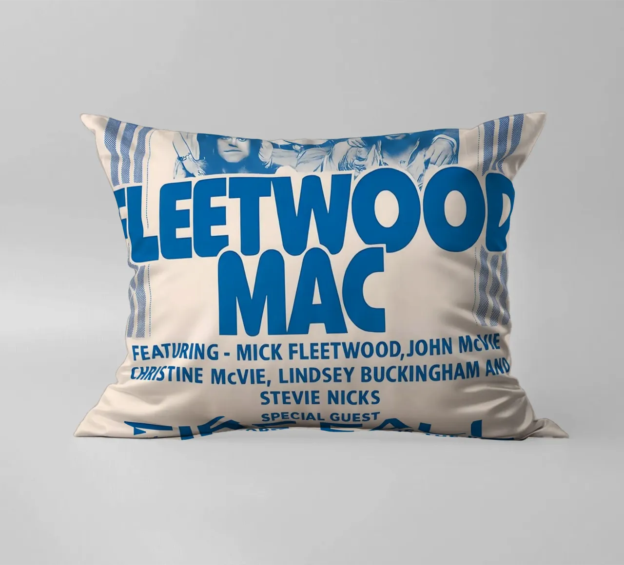 Fleetwood Mac and Fire Fall in San Bernardino California cuscino da DGUnder
