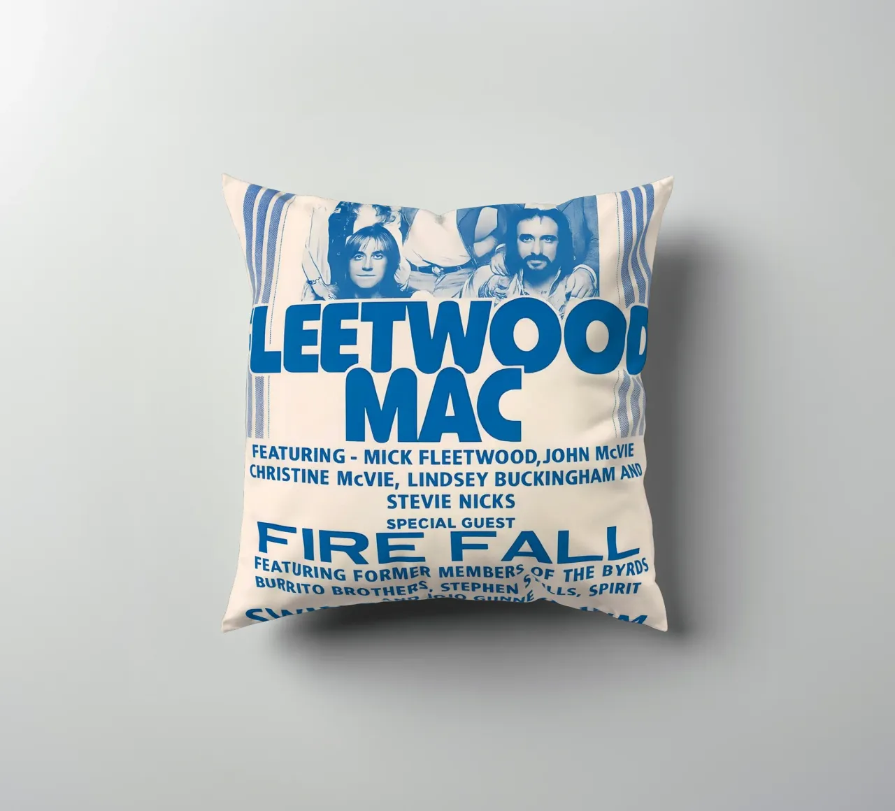 Fleetwood Mac and Fire Fall in San Bernardino California cuscino da DGUnder