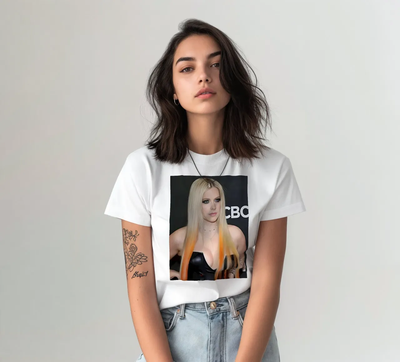 Avril Lavigne t-shirt da Musadad Shop