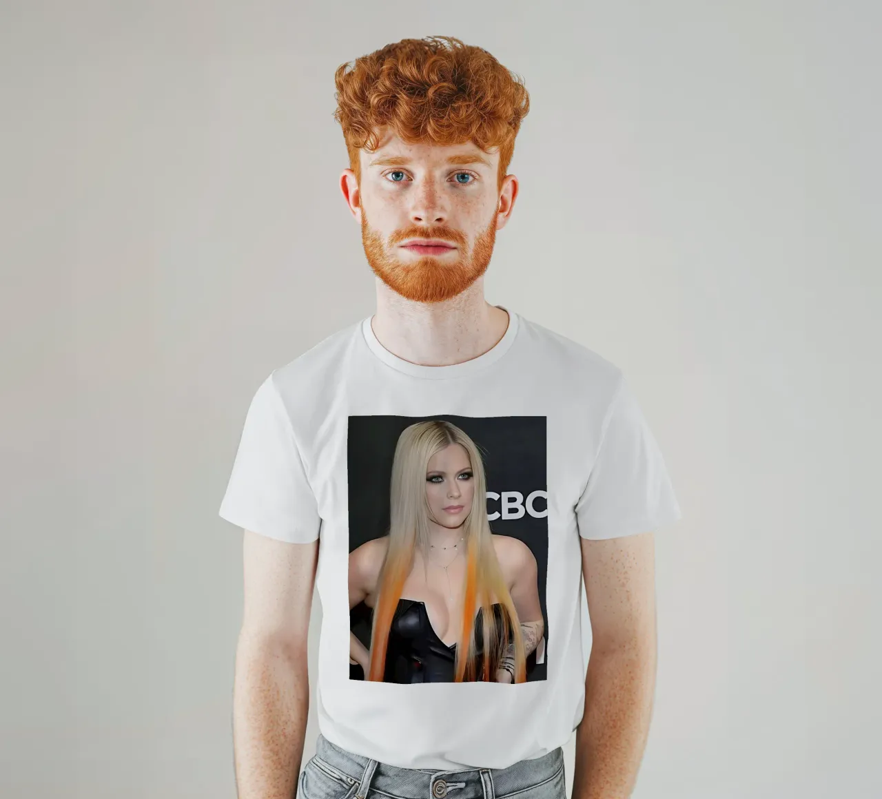 Avril Lavigne t-shirt da Musadad Shop