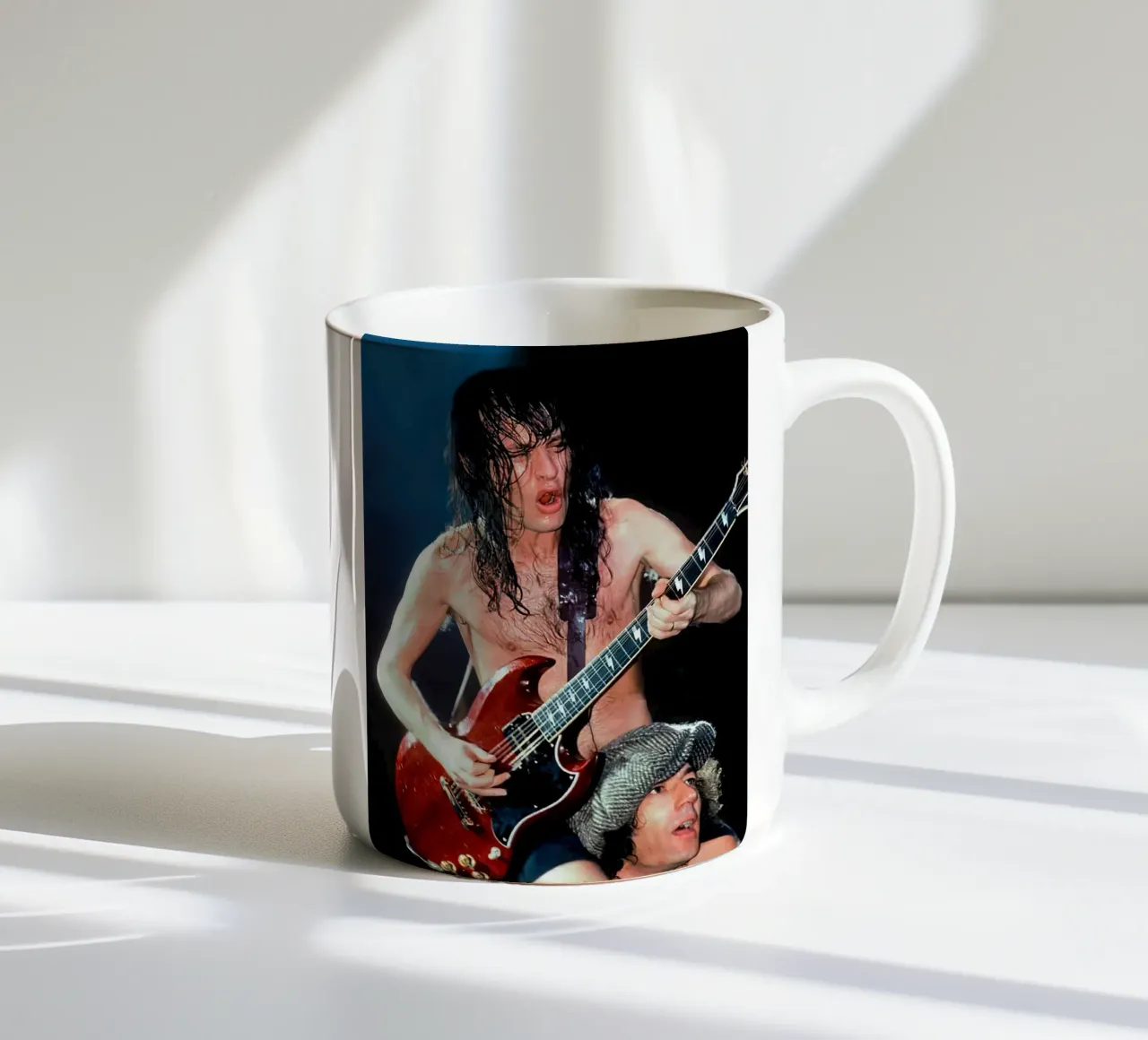 Angus Young ACDC tazza in ceramica da Musadad Shop
