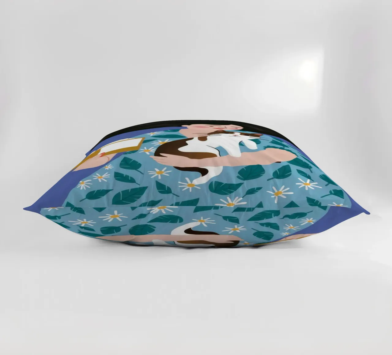 Sonno floreale felino cuscino da Prism Ritual
