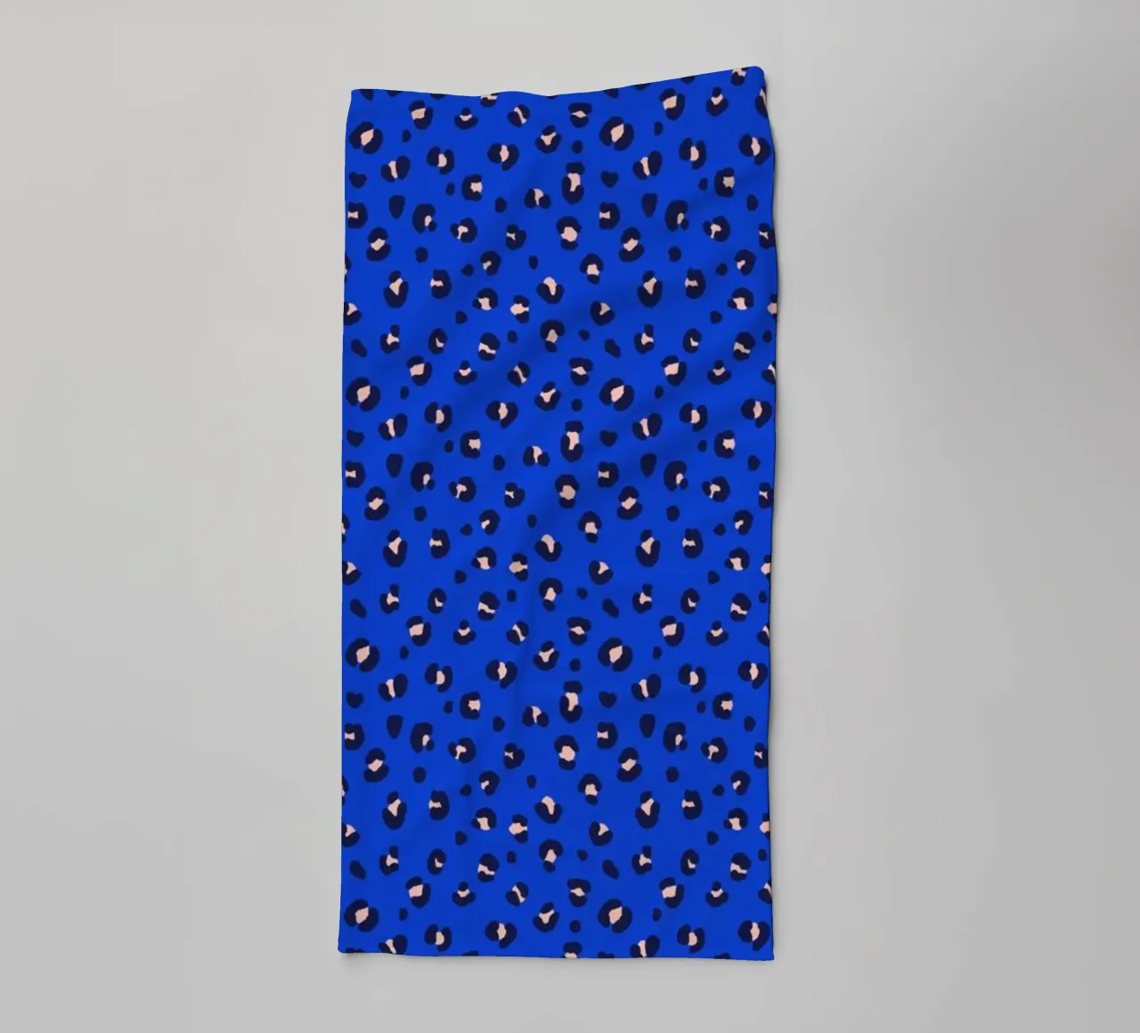 Leo Pattern towel by Maren Gross