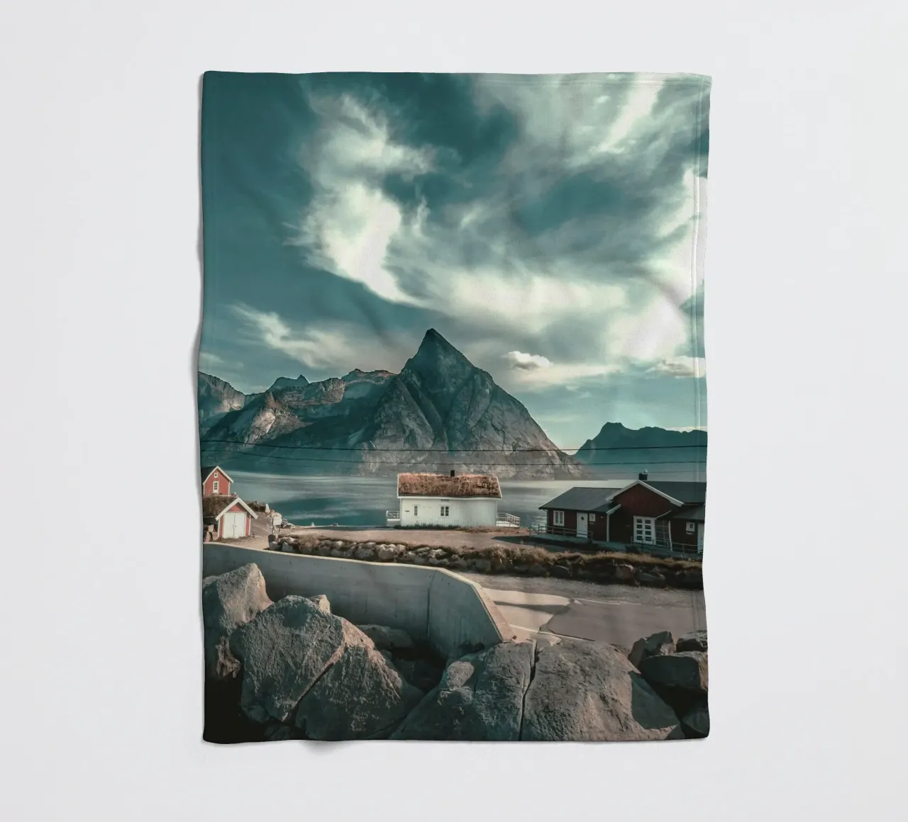 cabin rustic Fleecedecke von twillight