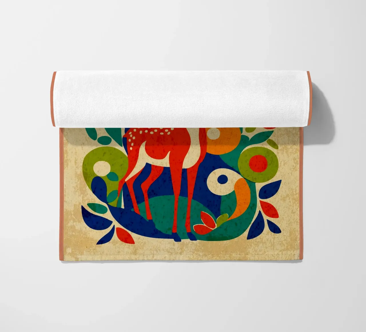 Cervo con motivo floreale telo mare da Drew Studio