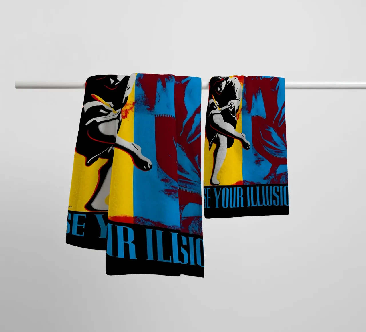 Guns N_ Roses Poster - Use Your Illusion asciugamano da bagno da DGUnder
