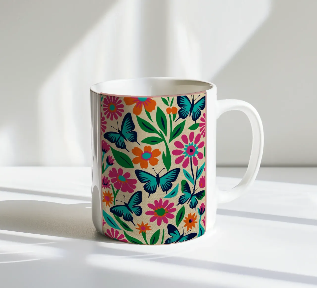 Farfalle colorate tazza in ceramica da Drew Studio