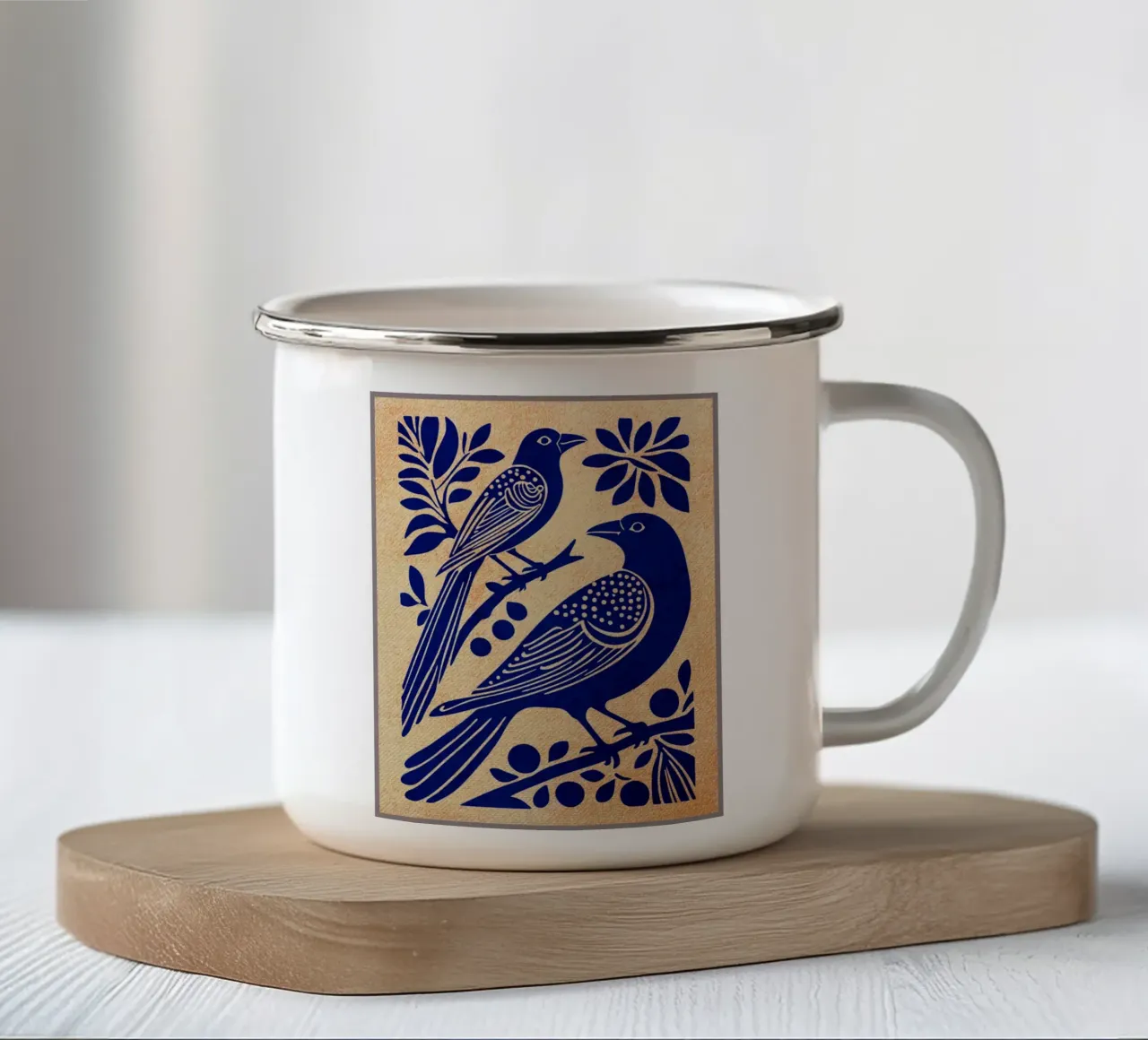Illustrazione di uccelli blu tazza in smalto da Drew Studio