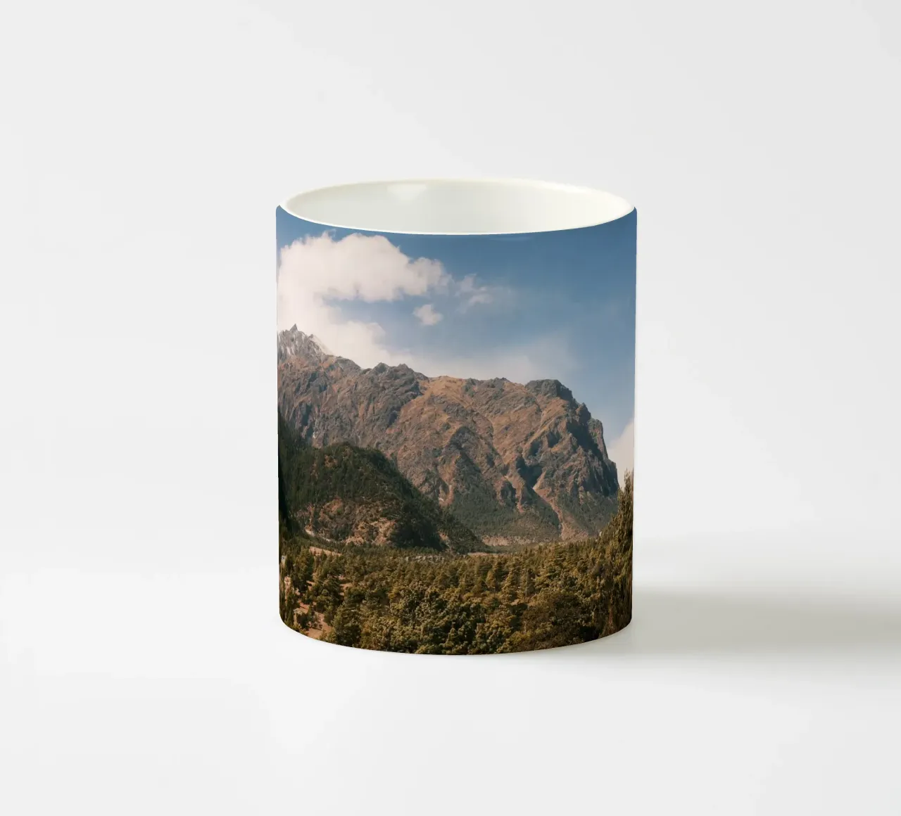 Majestic Silence – The Himalayas Unseen tazza in ceramica da FujiPrints