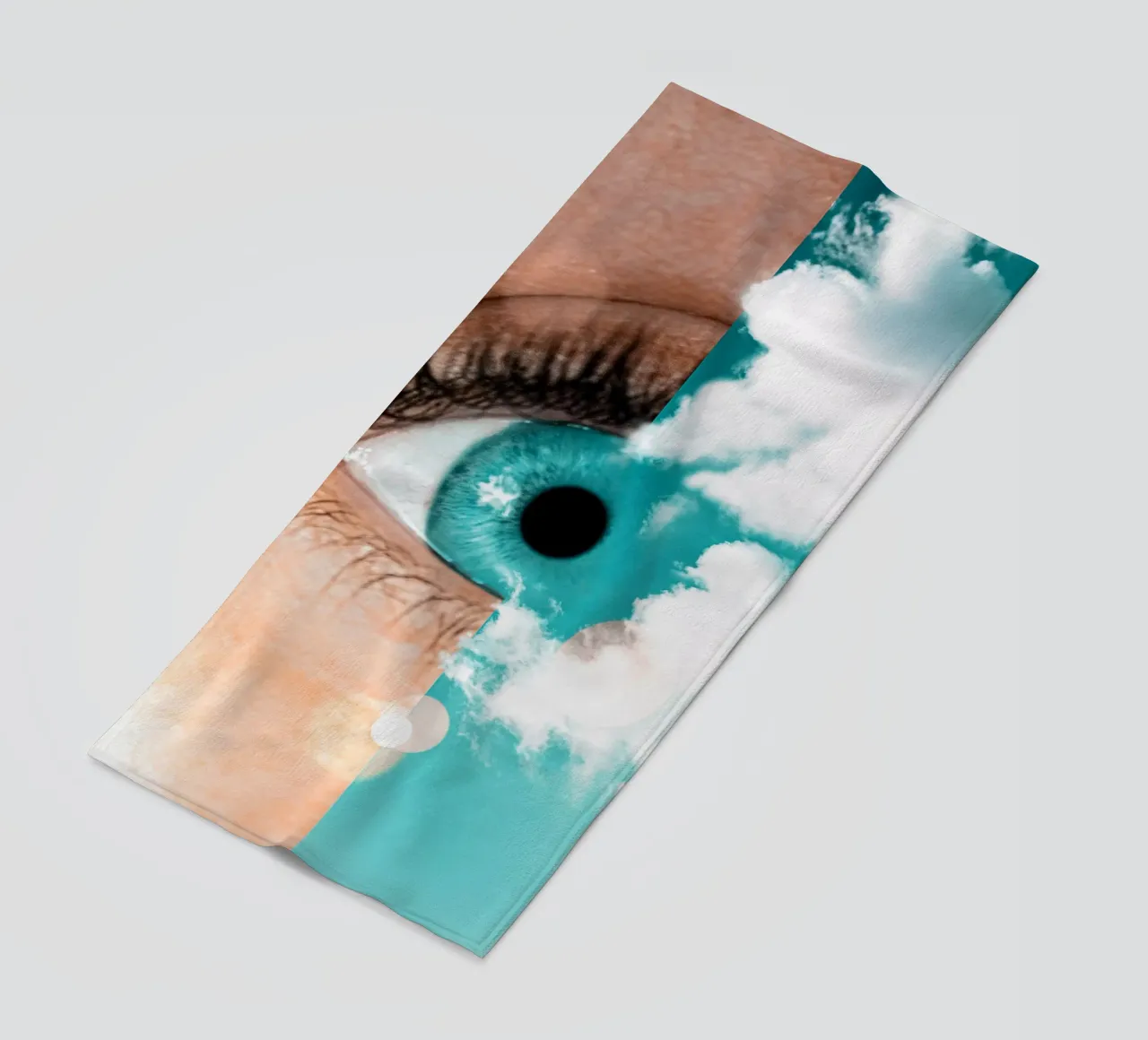 Skeye beach towel by mofartmonica