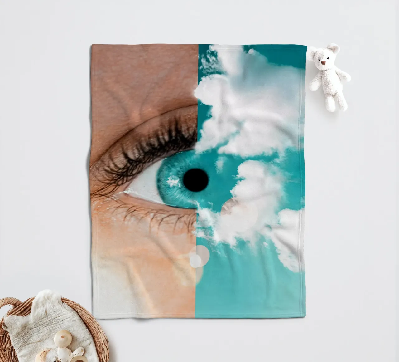 Skeye fleece blanket by mofartmonica