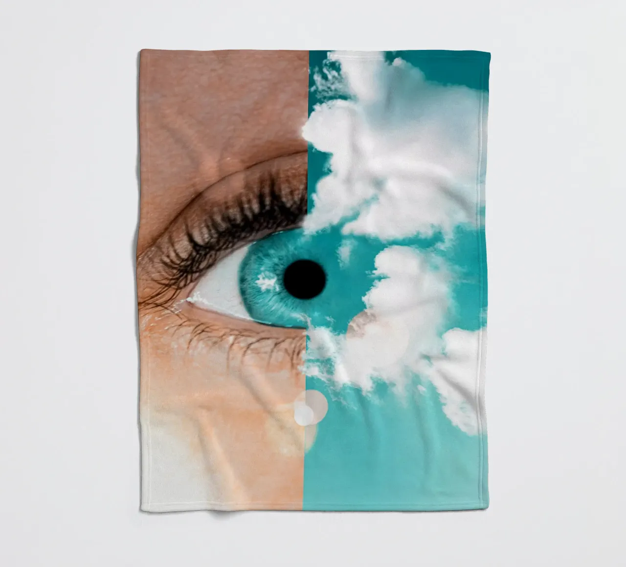 Skeye fleece blanket by mofartmonica