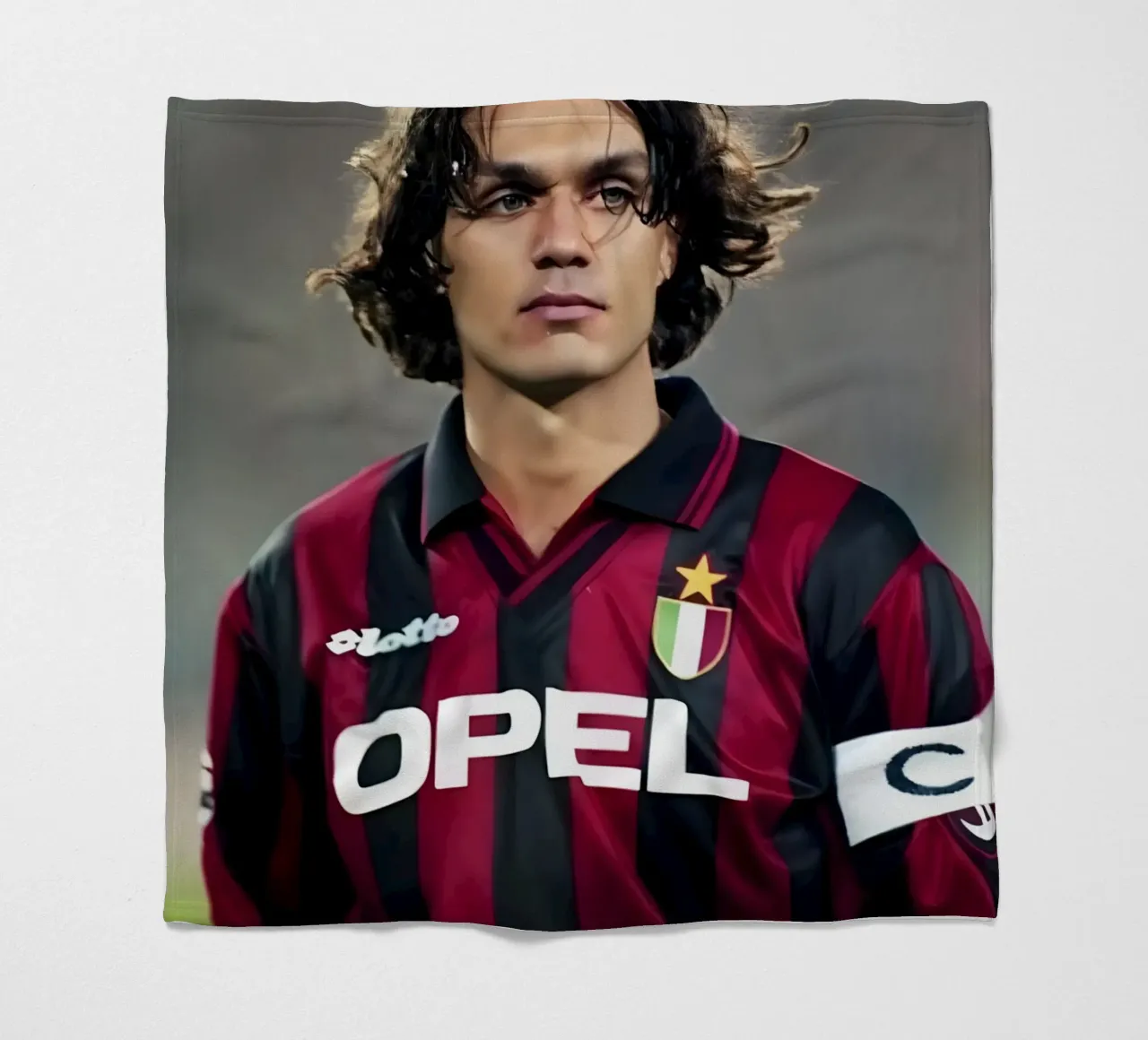 Paolo Maldini coperta in pile da Low poly art