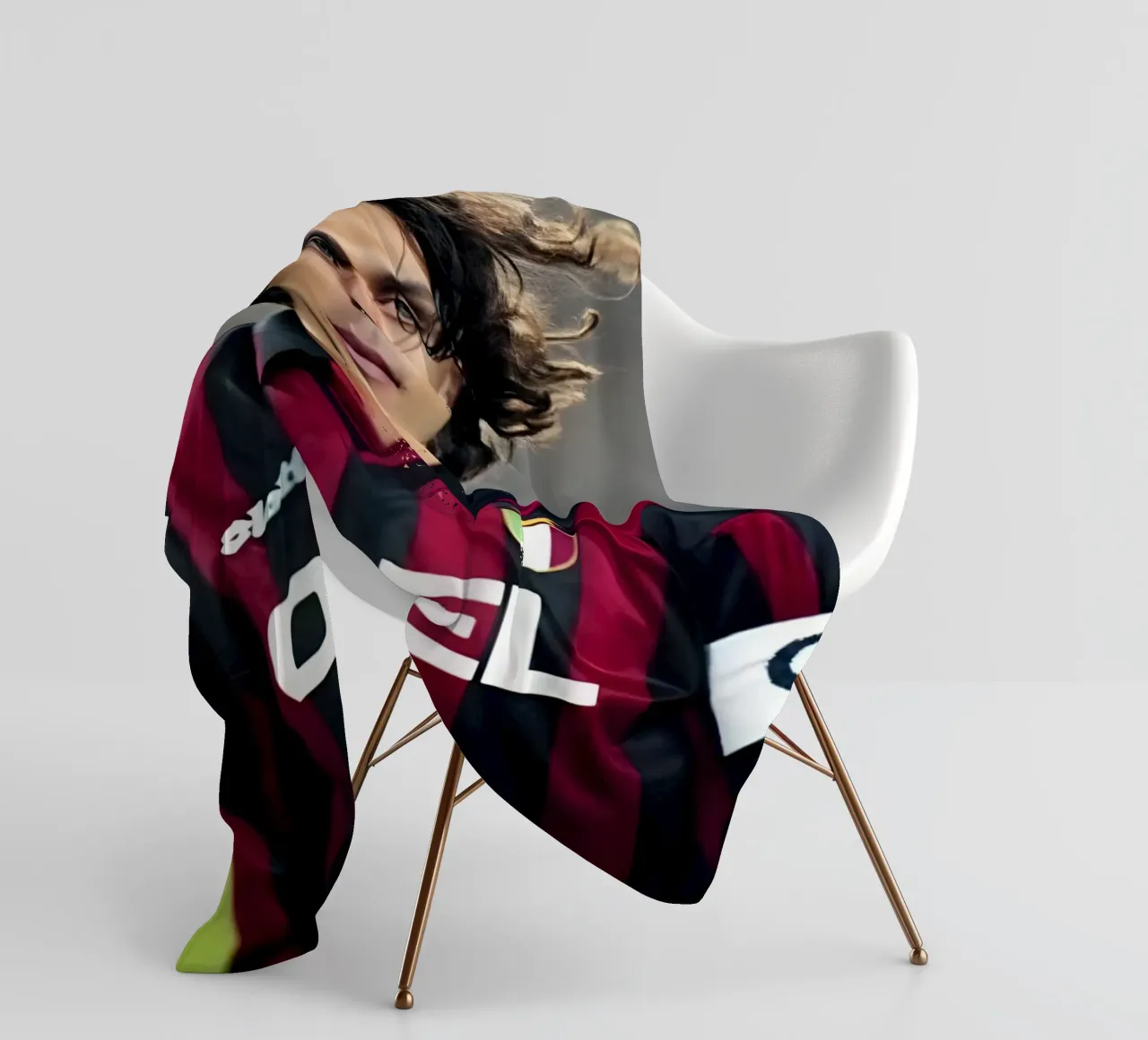 Paolo Maldini coperta in pile da Low poly art