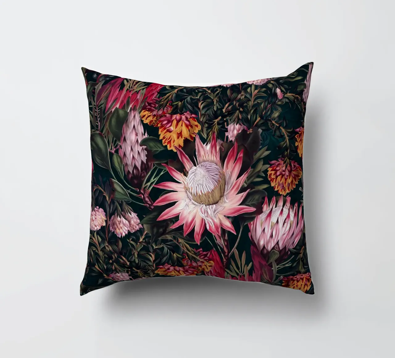 Protea Floral-Night Pattern II cuscino da burcukorkmazyurek
