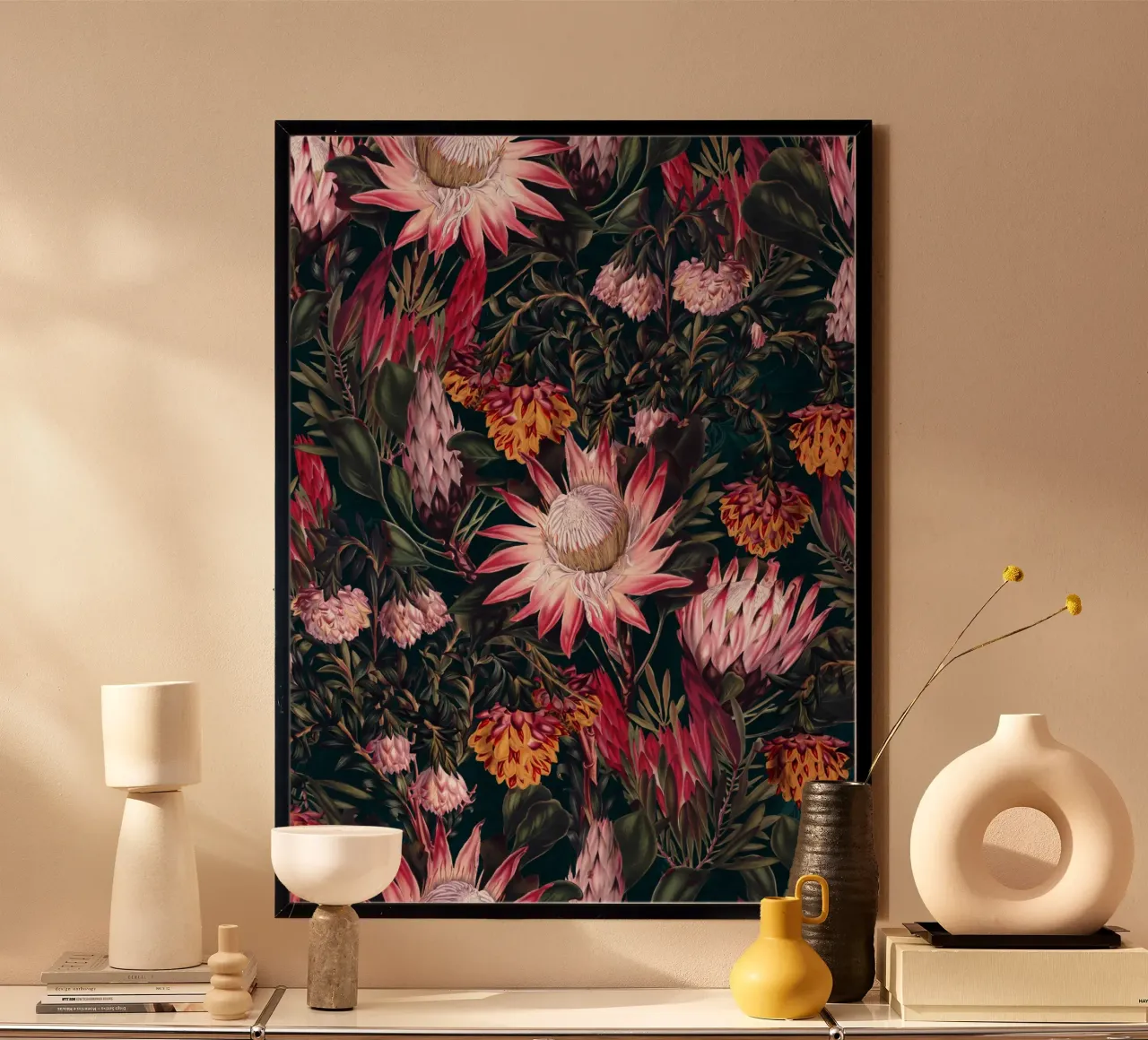 Protea Floral-Night Pattern II poster con telaio in alluminio da burcukorkmazyurek