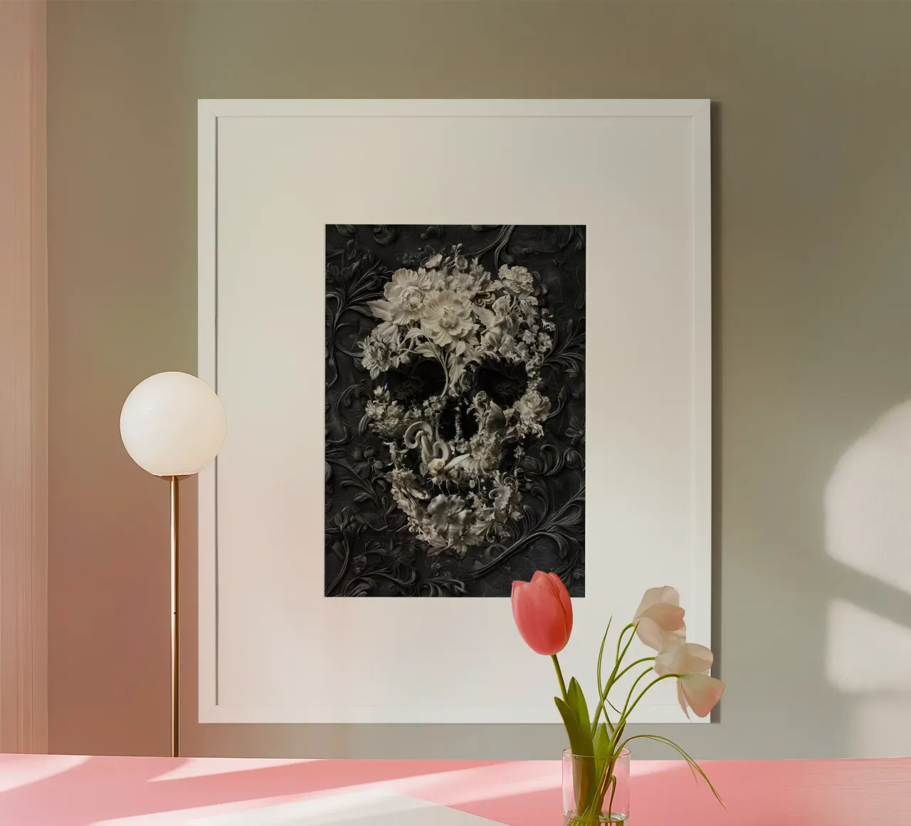 Teschio floreale in marmo poster con telaio in alluminio da Ali Gulec