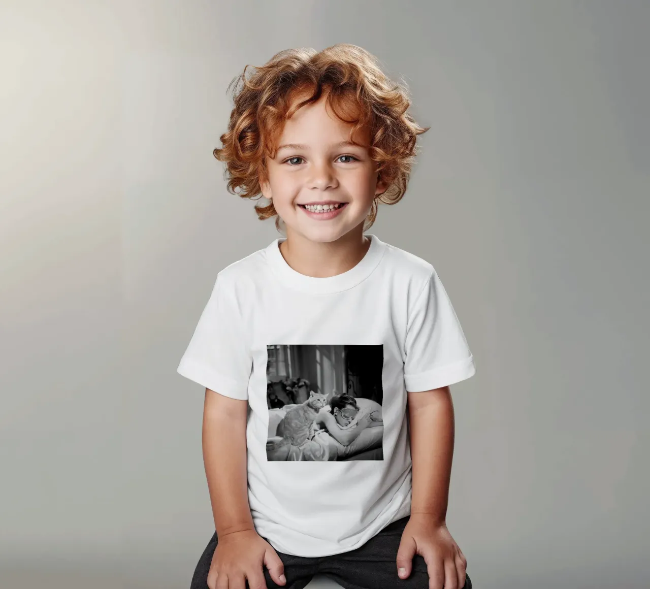 Audrey dorme con un animale t-shirt bambini da glover studio