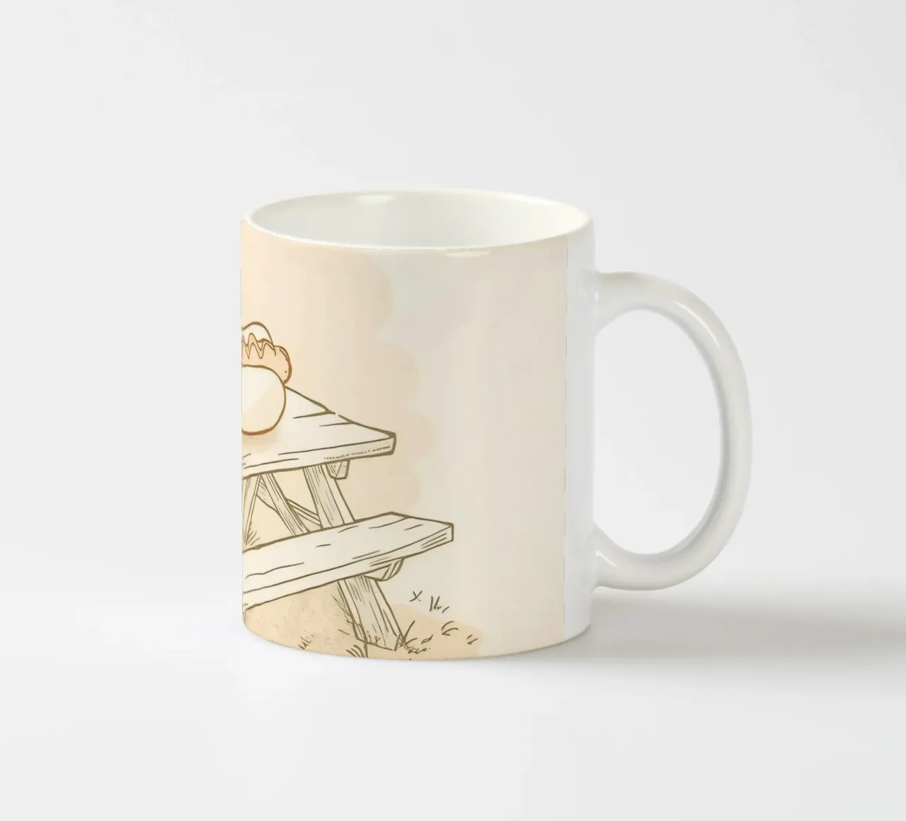 Perrito caliente descansando sobre una mesa de picnic de madera en un campo cubierto de hierba taza de cerámica de DesignDoodle