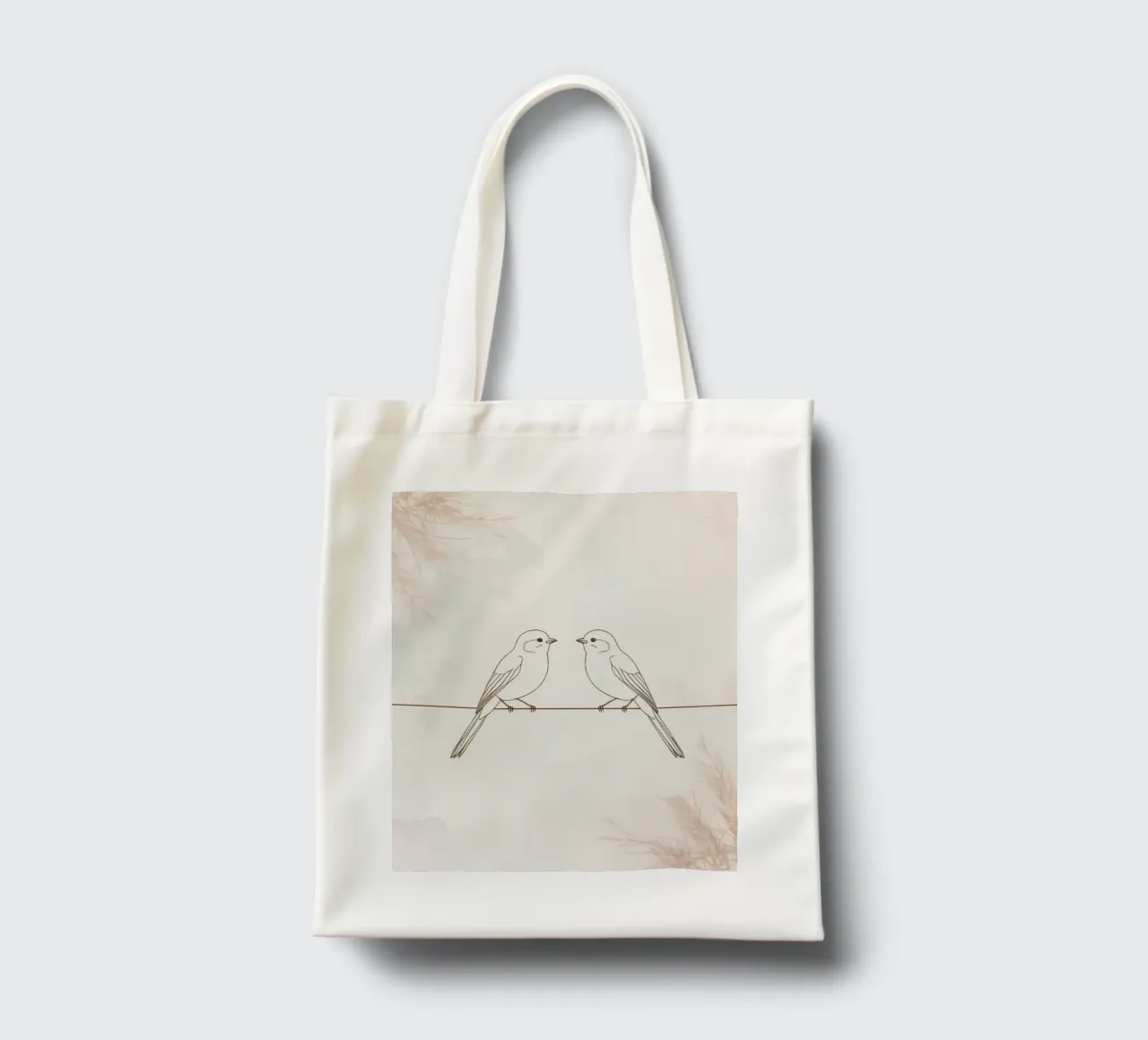 Due piccoli uccelli appollaiati su un filo su uno sfondo morbido borsa in juta da DesignDoodle