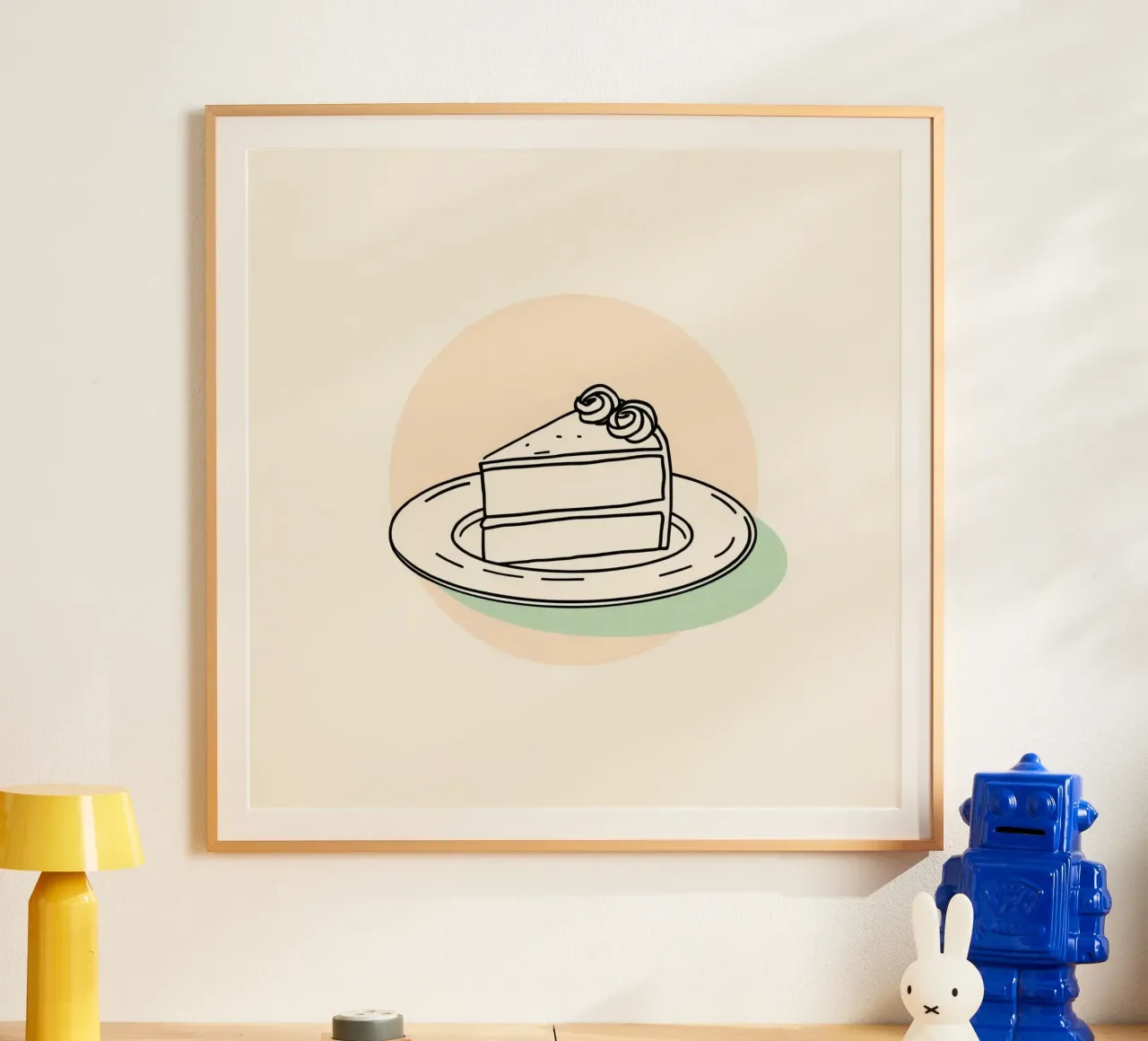 Deliziosa fetta di torta su un piatto con crema decorativa carta hahnemühle da DesignDoodle