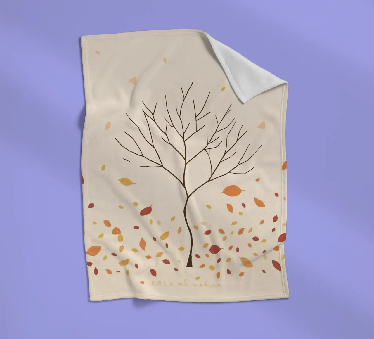 Albero spoglio circondato da foglie cadenti nella stagione autunnale coperta in pile da DesignDoodle
