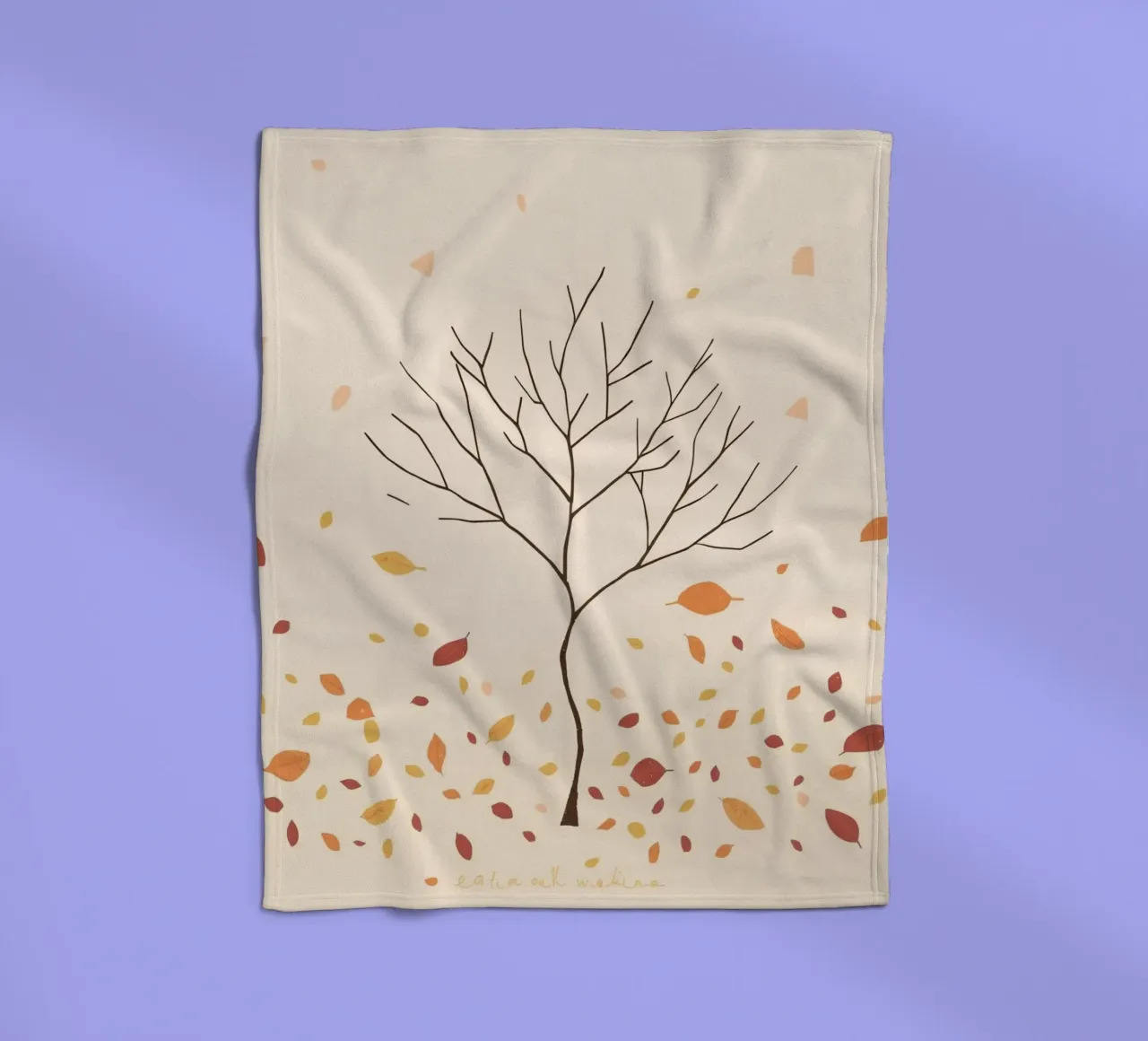 Albero spoglio circondato da foglie cadenti nella stagione autunnale coperta in pile da DesignDoodle