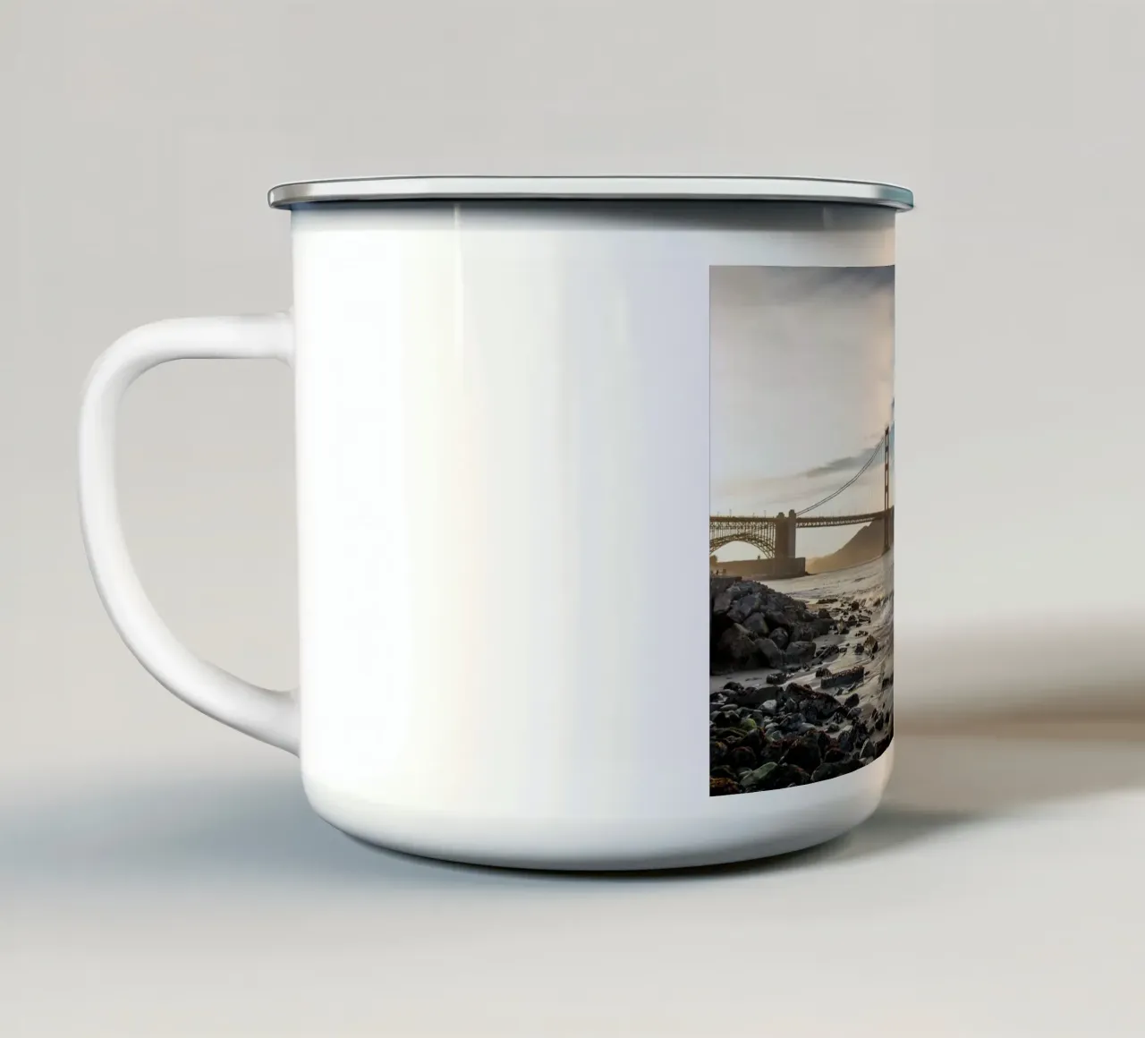 Fort Point View, San Francisco, VS emaille mok van Wanderlust Vibes