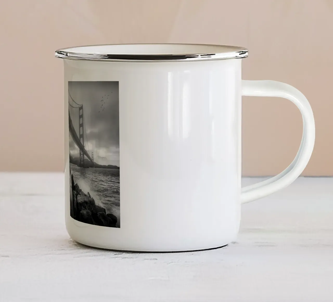 Fort Point in bianco e nero, San Francisco, USA tazza in smalto da Wanderlust Vibes