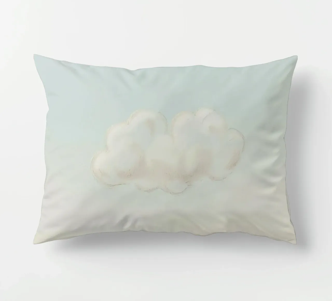 Una soffice nuvola bianca alla deriva in un cielo limpido sopra una terra serena cuscino da DesignDoodle