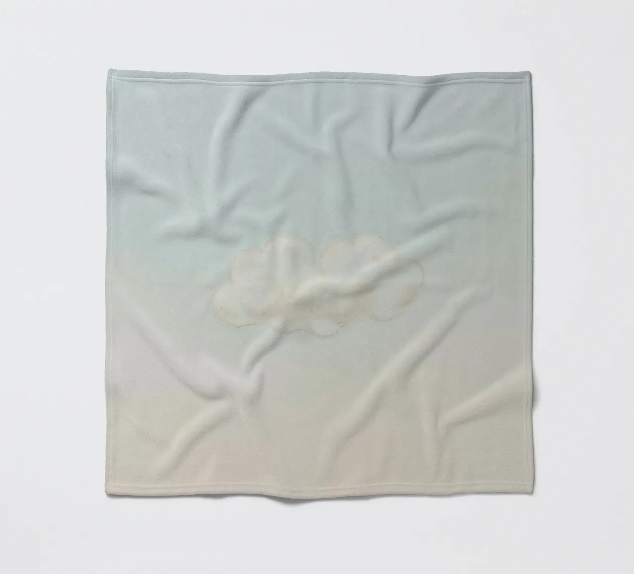 Una soffice nuvola bianca alla deriva in un cielo limpido sopra una terra serena coperta in pile da DesignDoodle