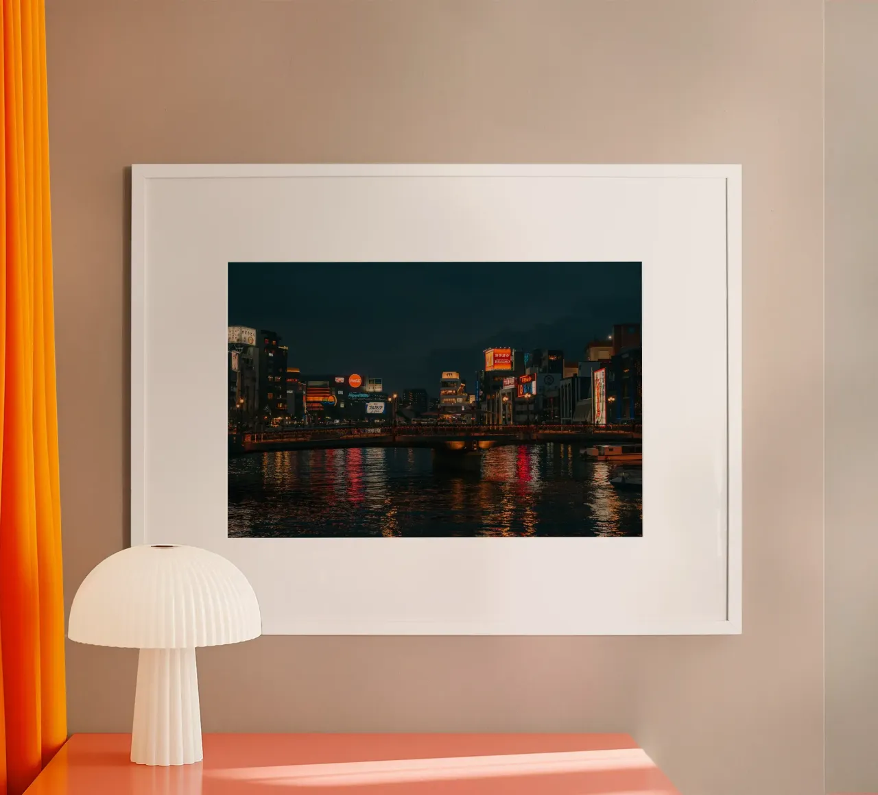 Skyline di Fukuoka di notte, Giappone poster con telaio in legno da Marcel Bisig