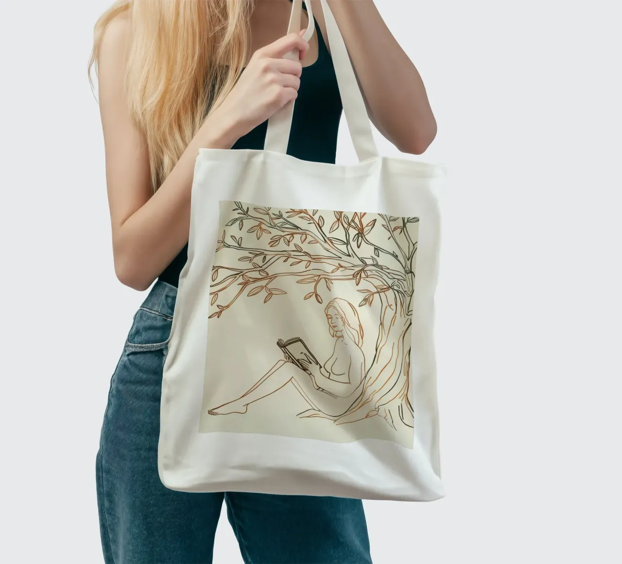 Leggere sotto un albero in una giornata di sole con la natura circostante borsa in juta da DesignDoodle