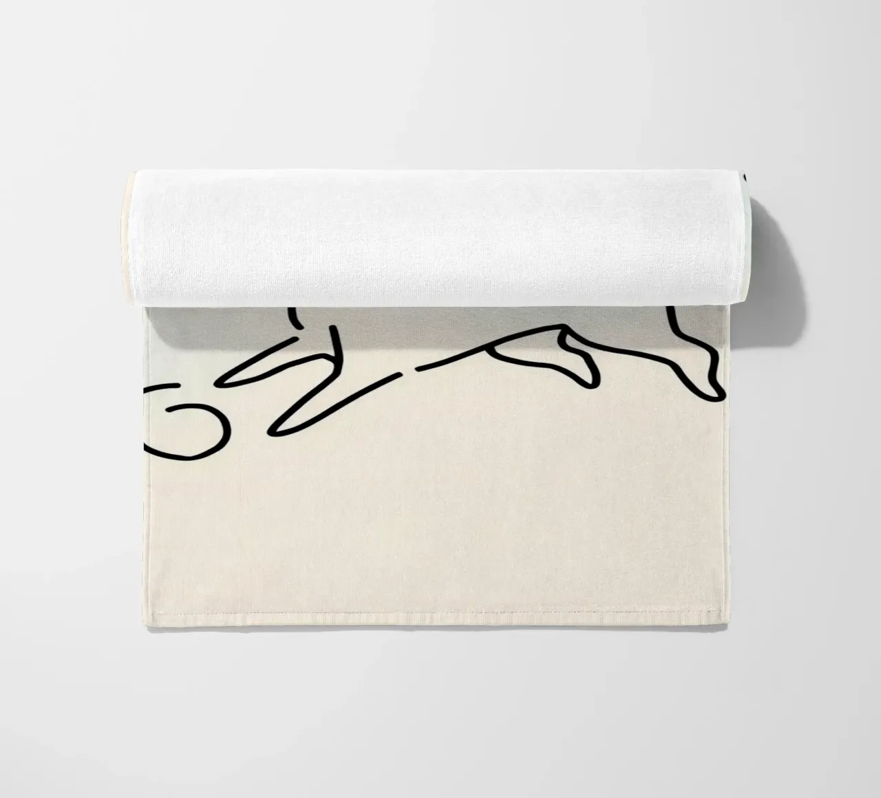 Cane che gioca con una palla in stile minimalista telo mare da DesignDoodle