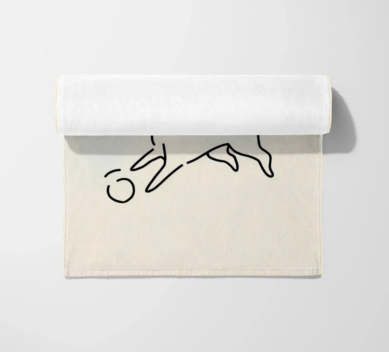 Cane che gioca con una palla in stile minimalista telo mare da DesignDoodle