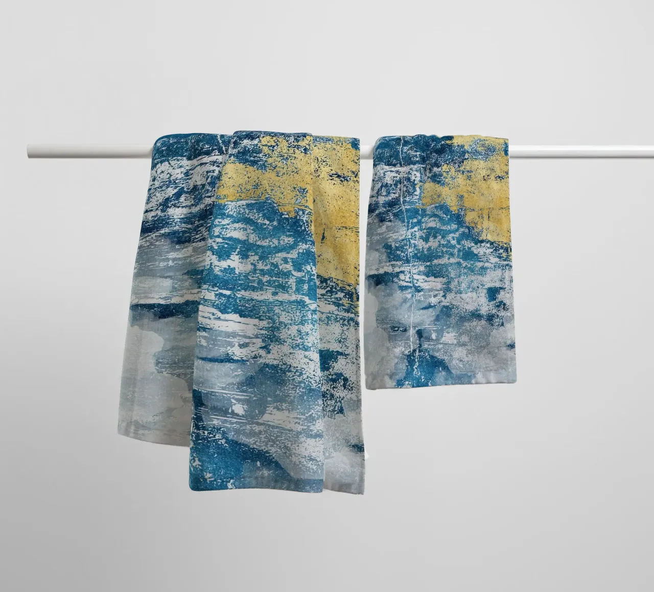 abstract art concrete texture blue and yellow asciugamano da bagno da vintageshop