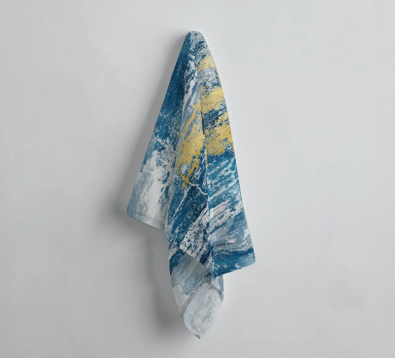 abstract art concrete texture blue and yellow asciugamano da bagno da vintageshop