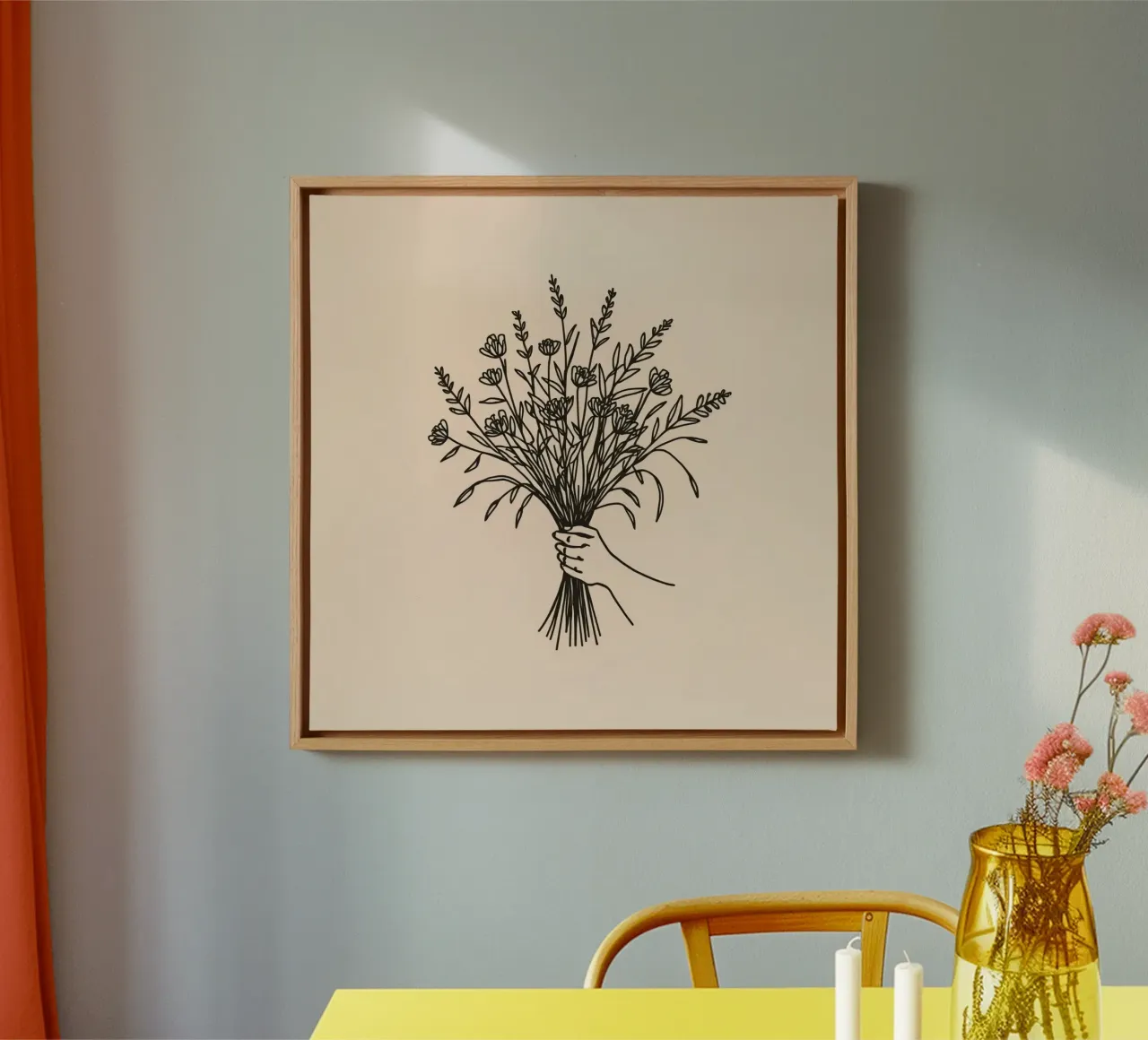 Mano che tiene un mazzo di fiori di campo, composizione elegante tela da DesignDoodle