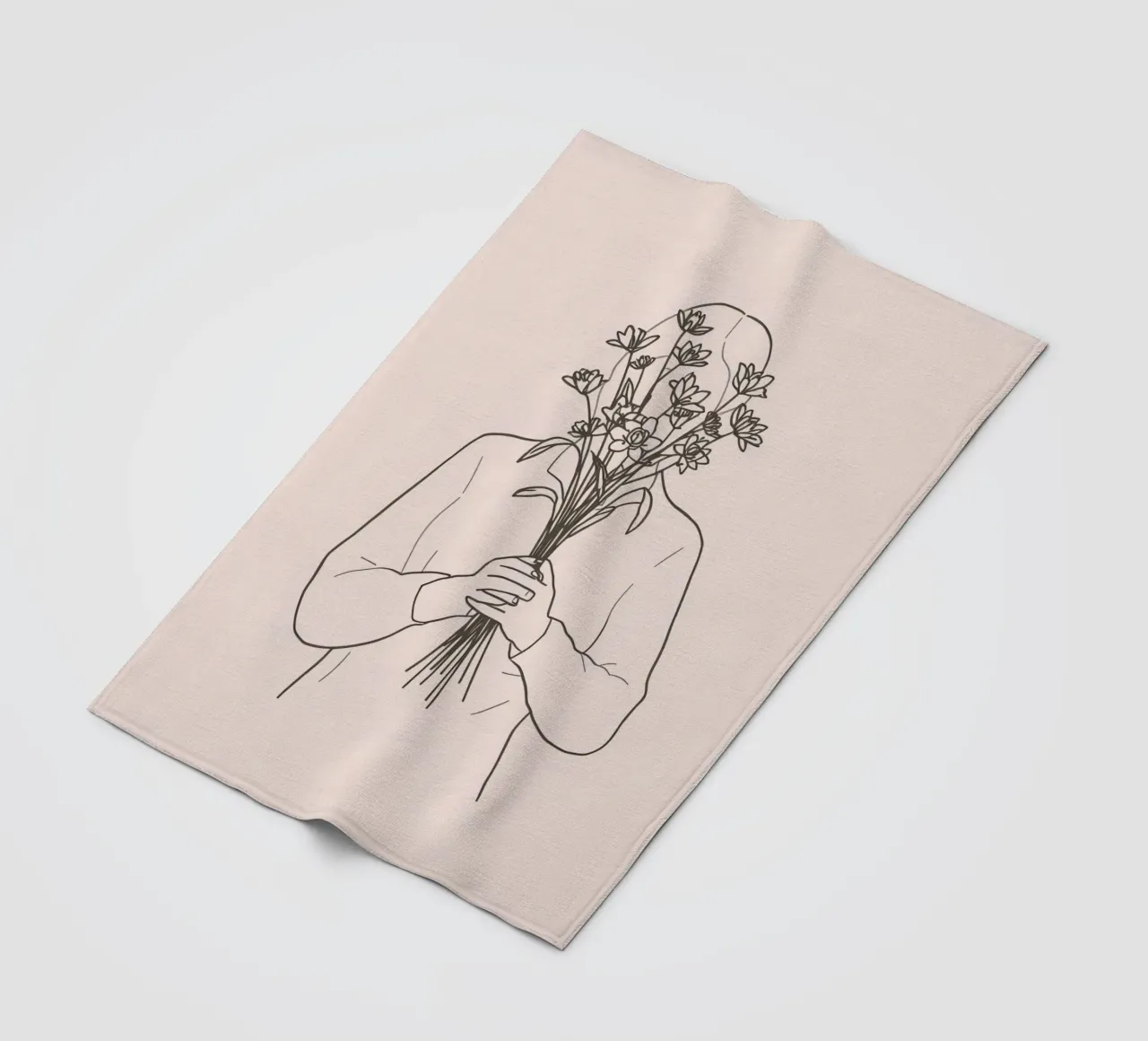donna che tiene in mano un mazzo di fiori nascondendo il proprio volto coperta in pile da DesignDoodle