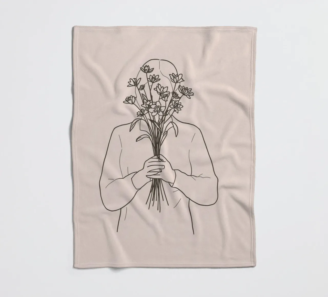 donna che tiene in mano un mazzo di fiori nascondendo il proprio volto coperta in pile da DesignDoodle