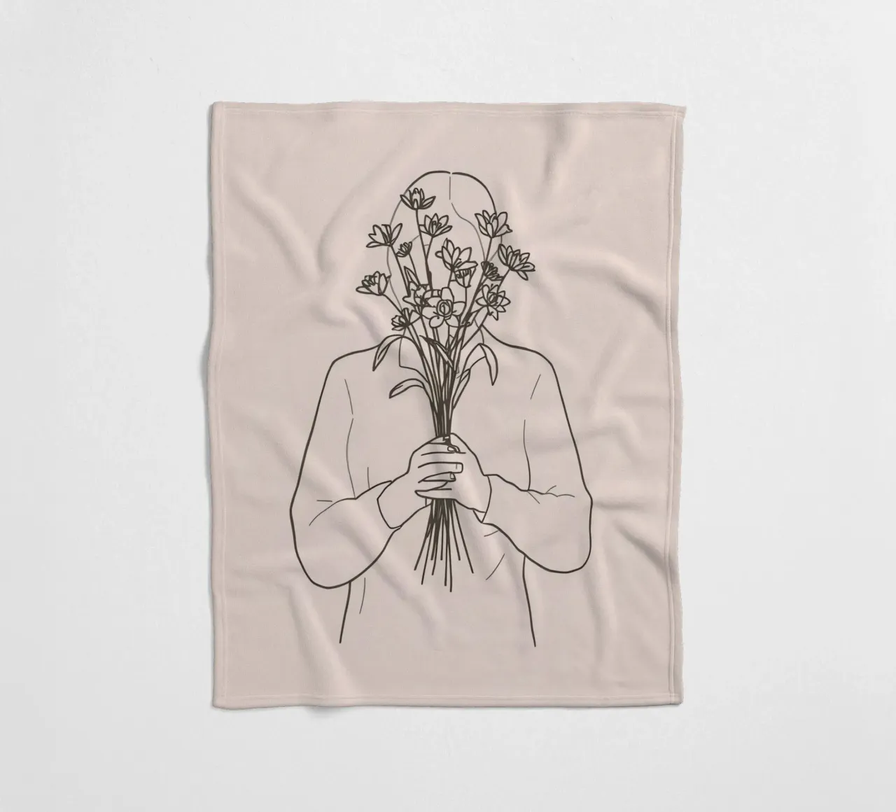 donna che tiene in mano un mazzo di fiori nascondendo il proprio volto coperta in pile da DesignDoodle