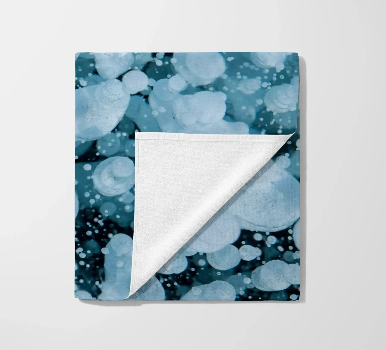 bolle di ghiaccio telo mare da Earthly Visions