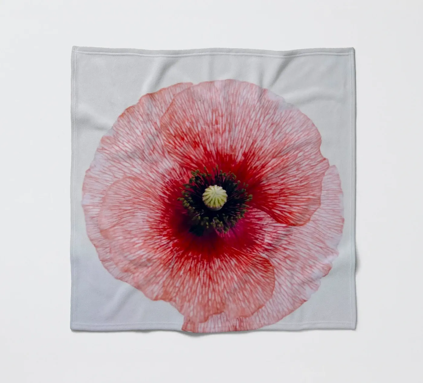flower poppy Fleecedecke von Earthly Visions